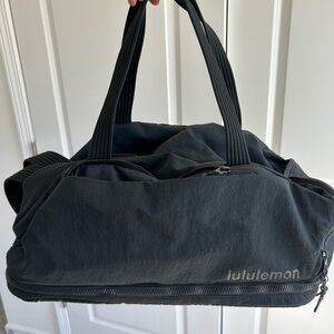 Lululemon 3 in 1 duffle bag